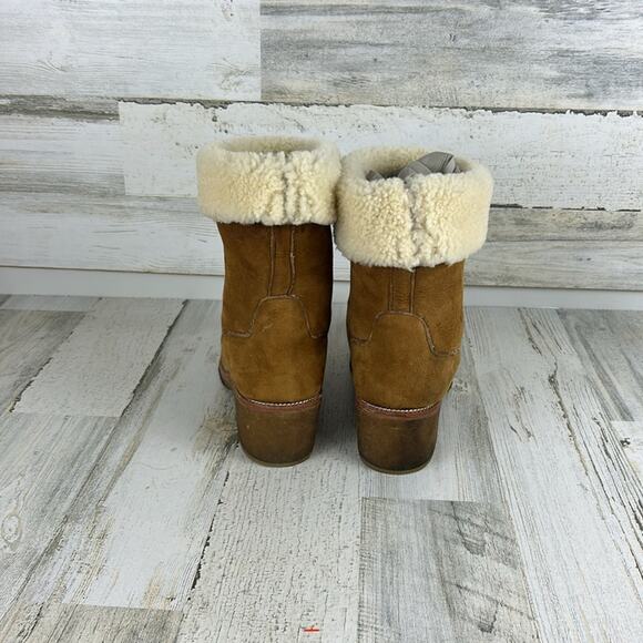 Coach Women’s 9.5 Patsy Chestnut Suede Fleece Heel Designer Ankle Boots - Picture 4 of 8